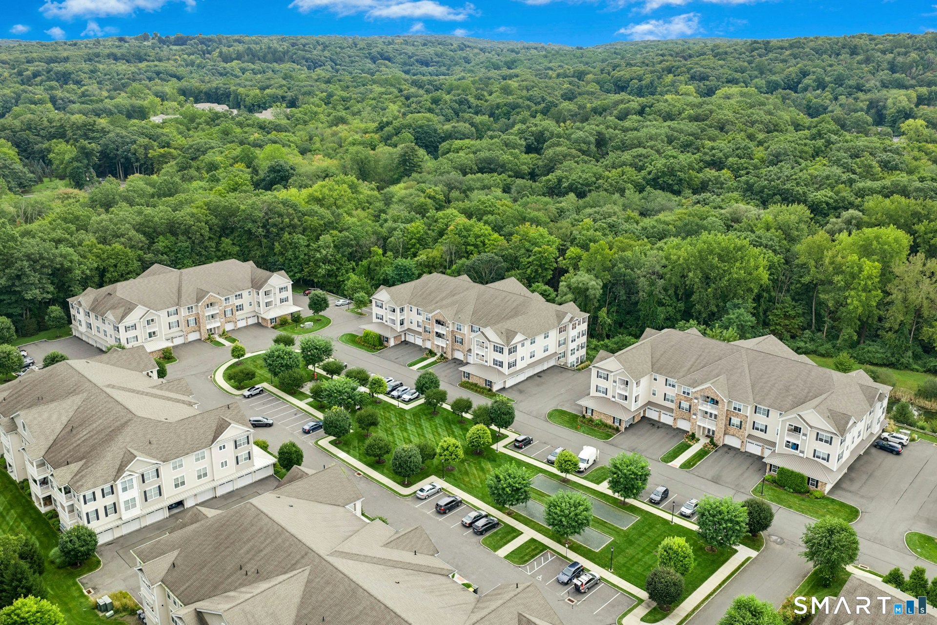 623 Brookside Court Newtown CT 06470