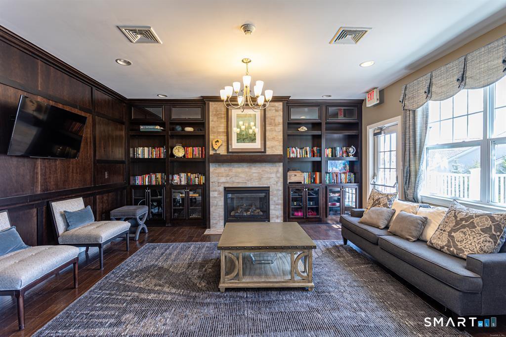 623 Brookside Court Newtown CT 06470