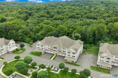 623 Brookside Court Newtown CT 06470