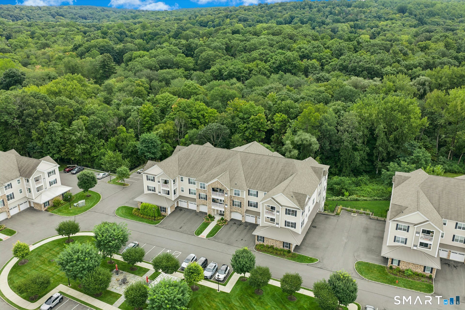 623 Brookside Court Newtown CT 06470