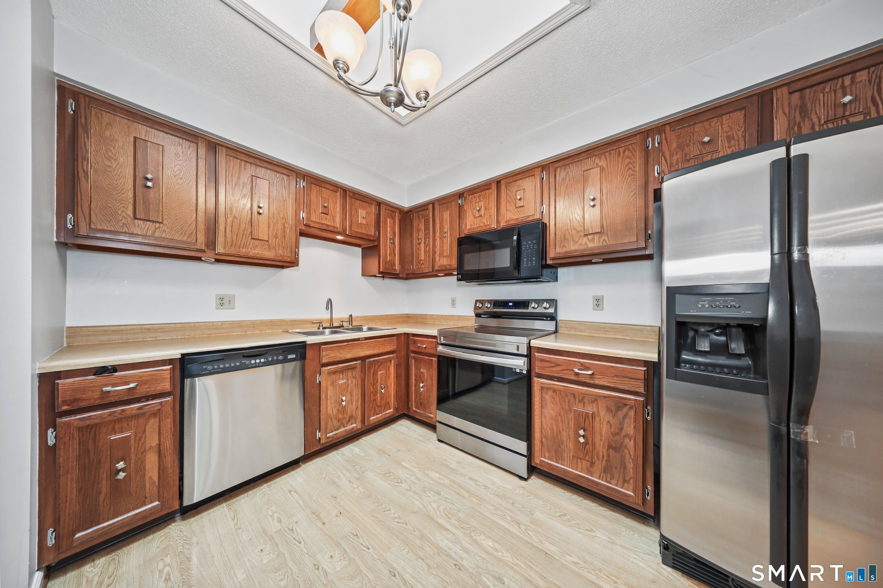 123 Queens Road Torrington CT 06790