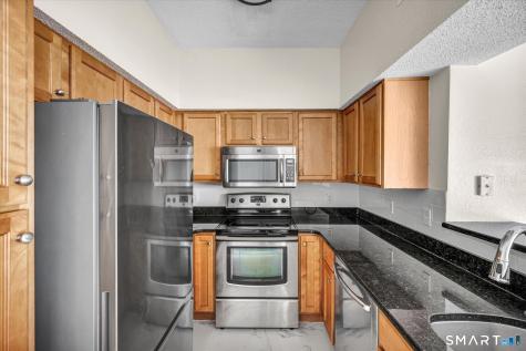 31 High Street East Hartford CT 06118