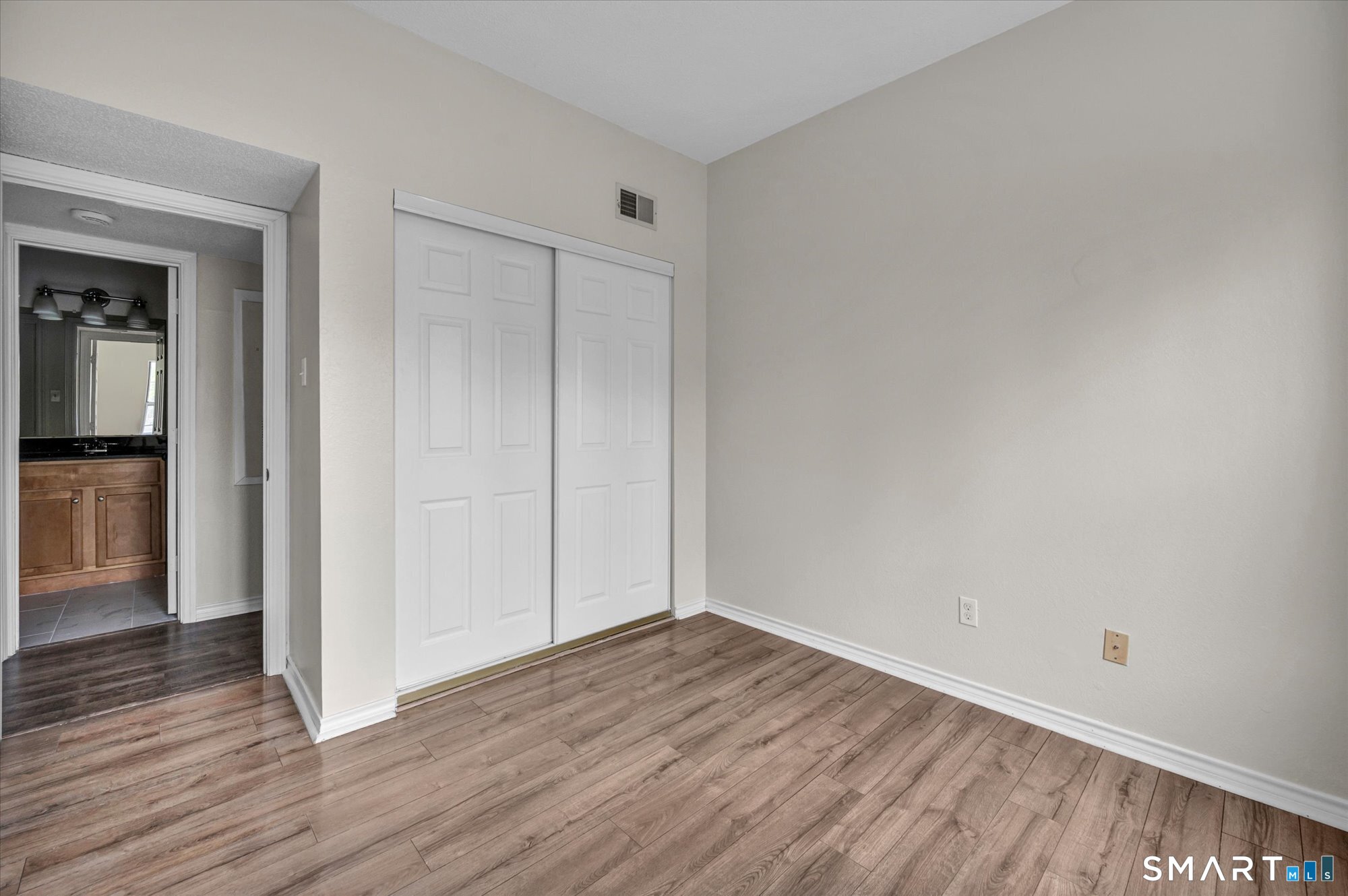 31 High Street East Hartford CT 06118