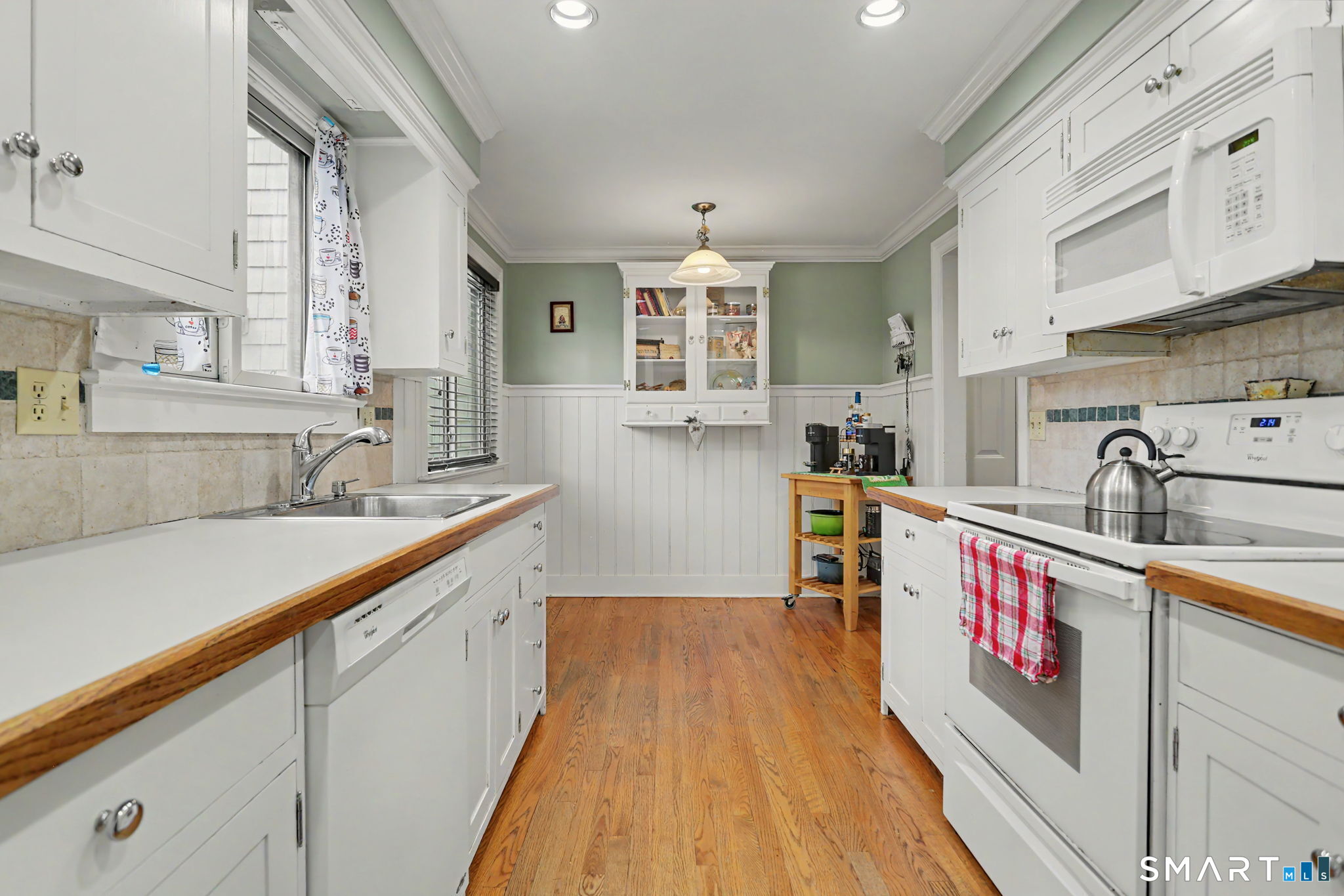 41 Happy Hollow Circle Stratford CT 06614