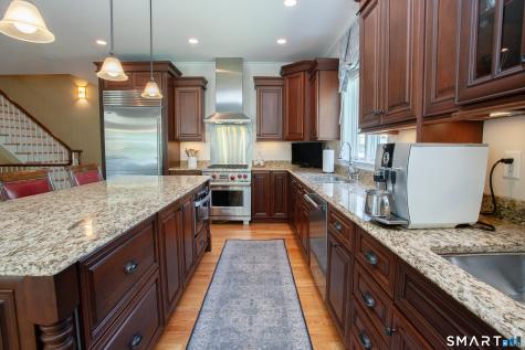 37 Bantry Road Simsbury CT 06070