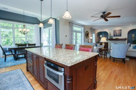 37 Bantry Road Simsbury CT 06070