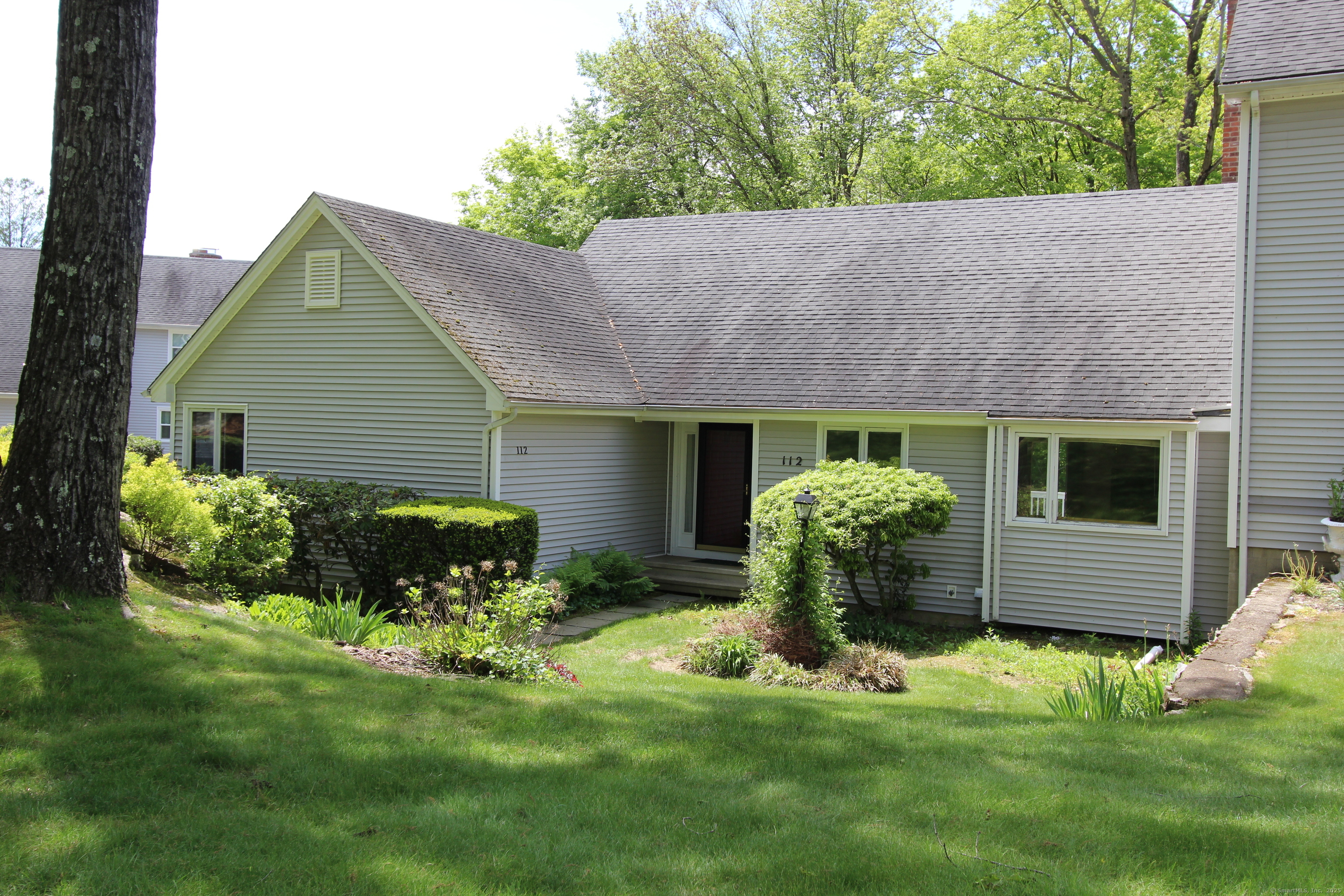 112 Paugassett Lane Shelton CT 06484