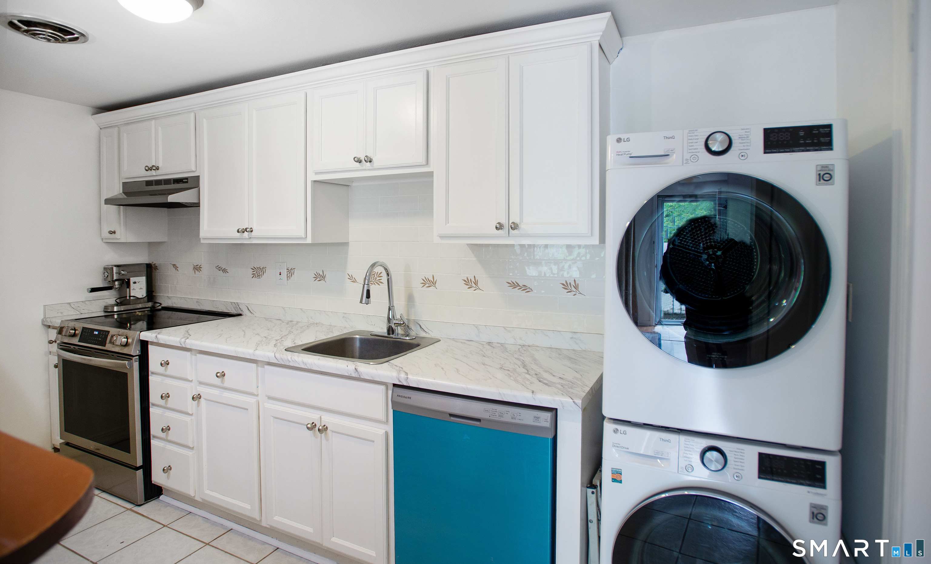 32 East Hills Drive New Canaan CT 06840