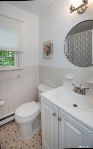 32 East Hills Drive New Canaan CT 06840