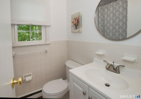 32 East Hills Drive New Canaan CT 06840