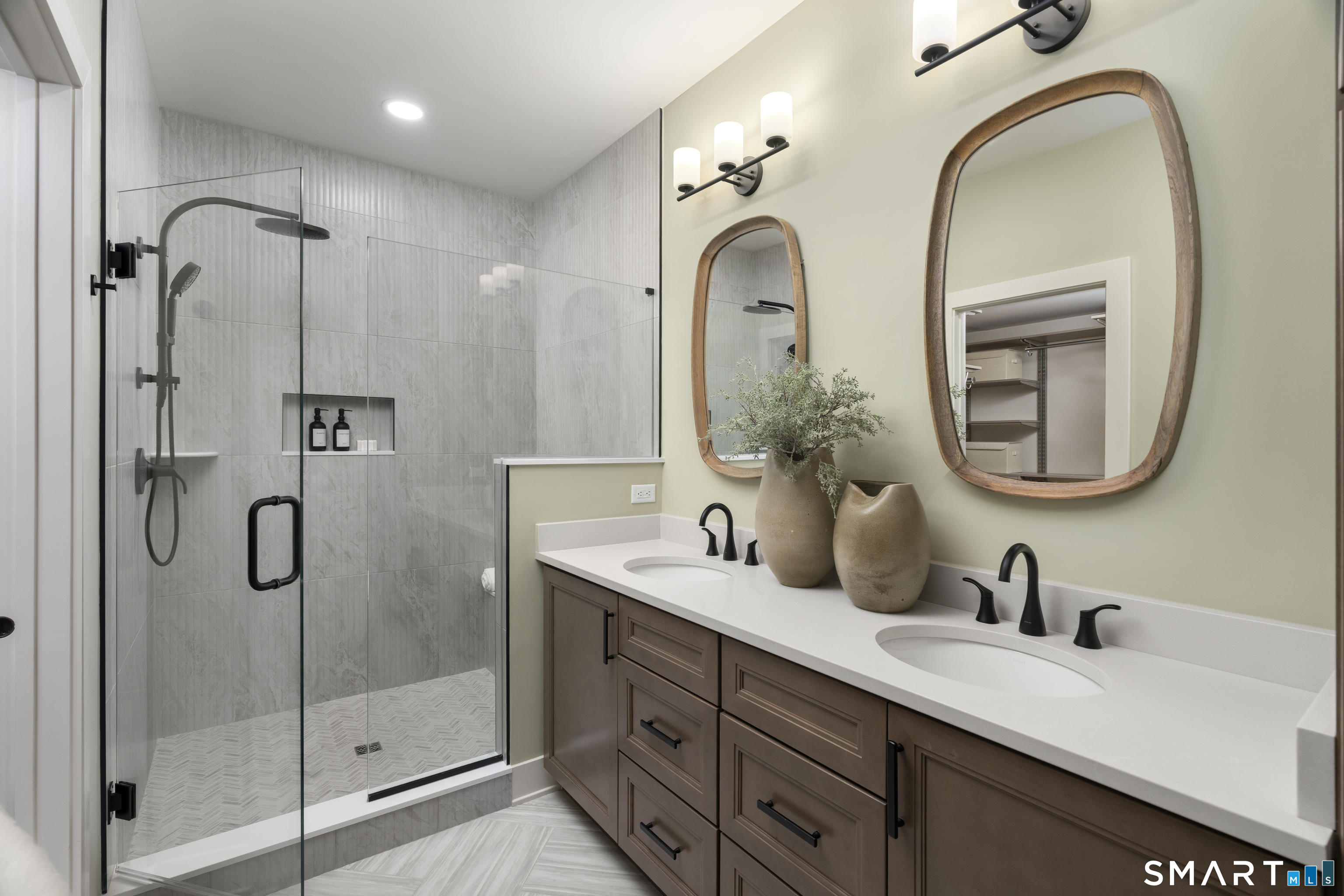 8 Elmwood Court Brookfield CT 06804