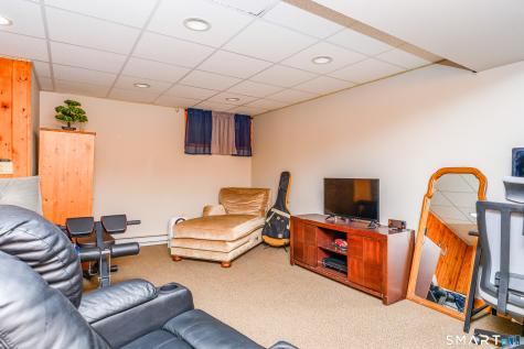 5 Upper Commons Woodbury CT 06798