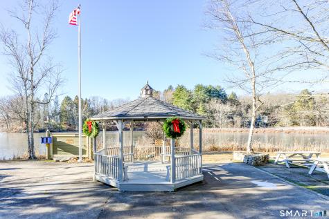 5 Upper Commons Woodbury CT 06798