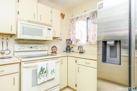 5 Upper Commons Woodbury CT 06798