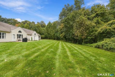 25 River Walk Drive Brooklyn CT 06234
