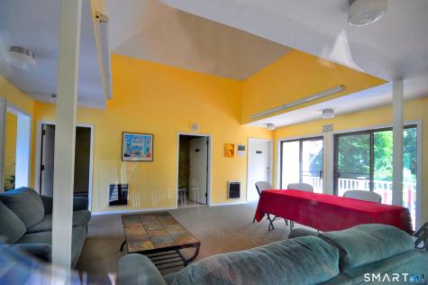 65 Wellington Drive Farmington CT 06032