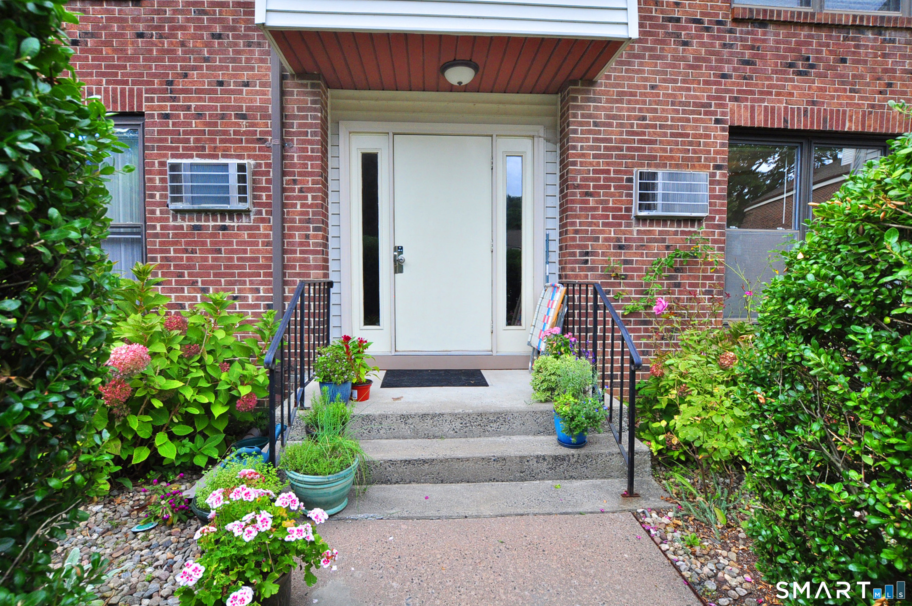 65 Wellington Drive Farmington CT 06032