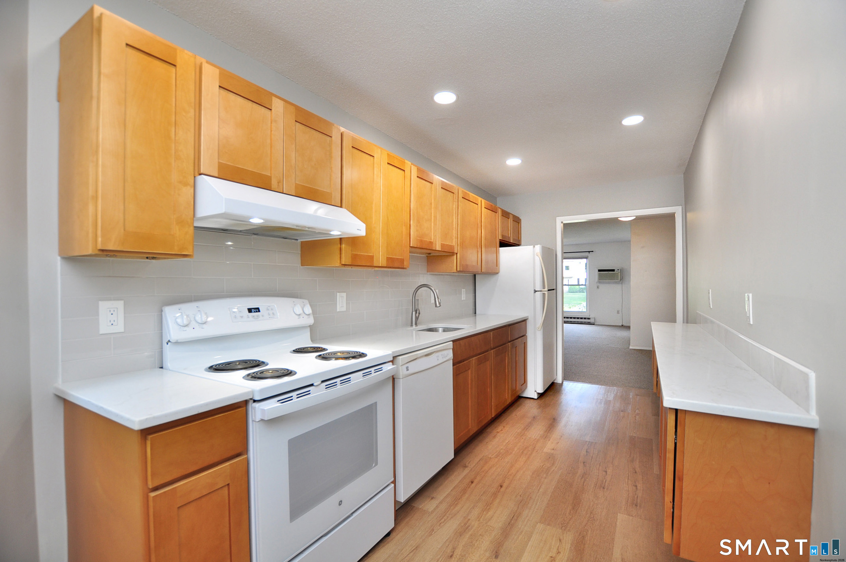 65 Wellington Drive Farmington CT 06032
