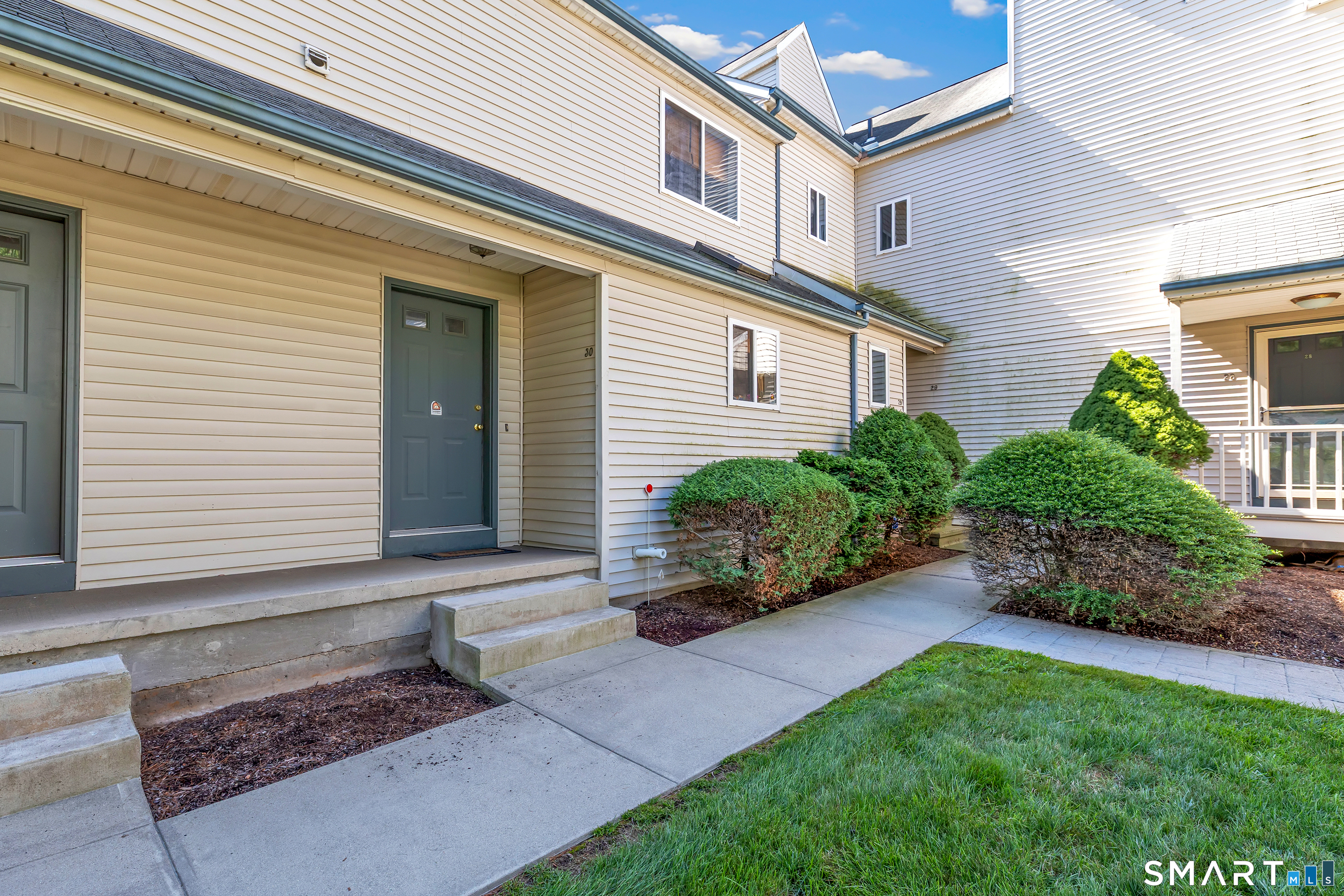 30 Ivy Grove Court Shelton CT 06484