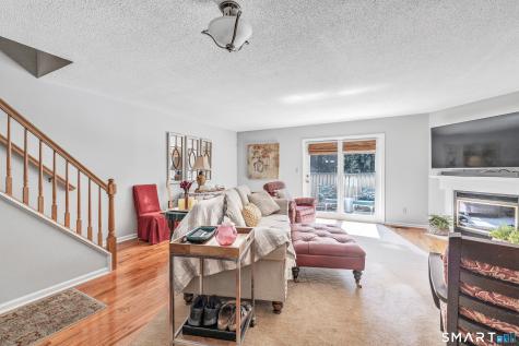 30 Ivy Grove Court Shelton CT 06484