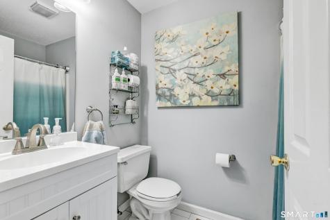30 Ivy Grove Court Shelton CT 06484