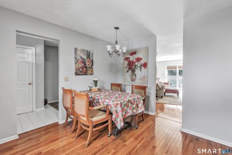 30 Ivy Grove Court Shelton CT 06484