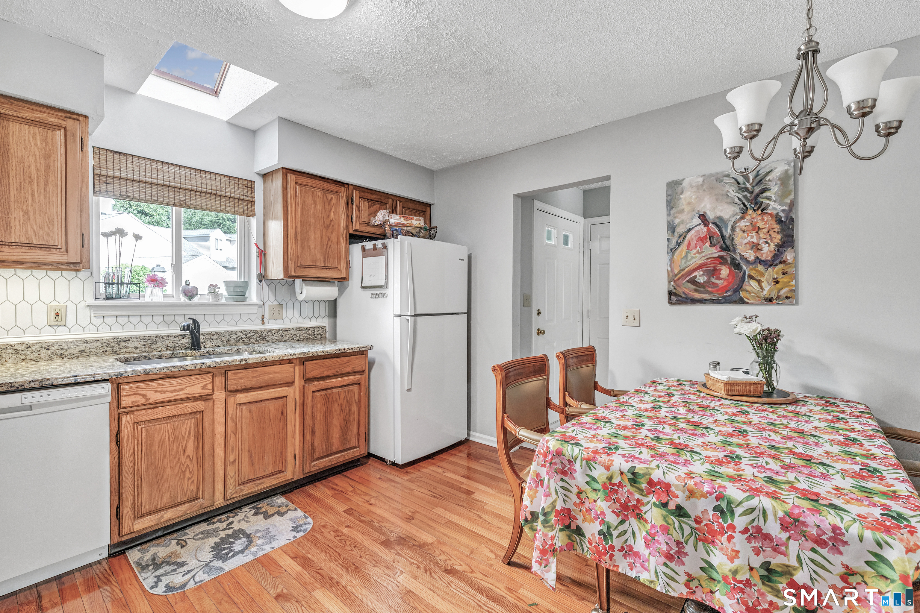 30 Ivy Grove Court Shelton CT 06484