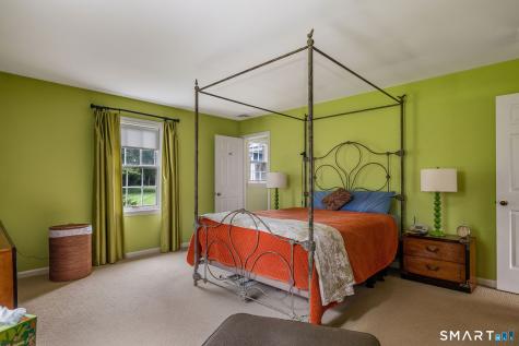 22 Thelbridge Street Madison CT 06443