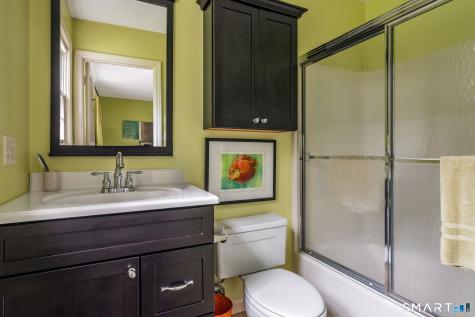 22 Thelbridge Street Madison CT 06443