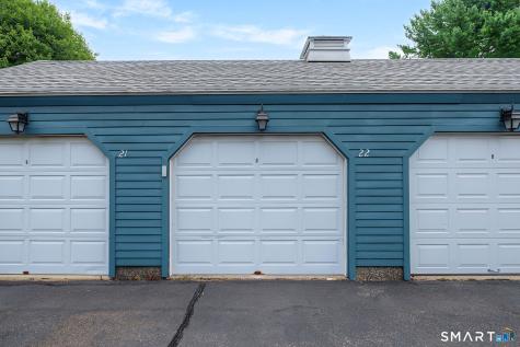 22 Thelbridge Street Madison CT 06443