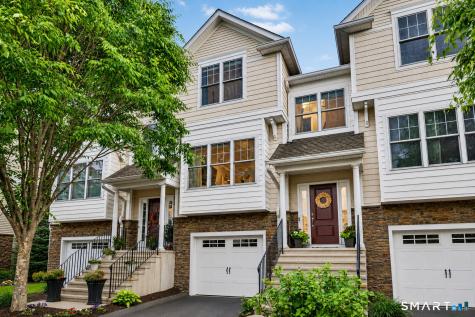 602 Woodland Hills Drive Trumbull CT 06611