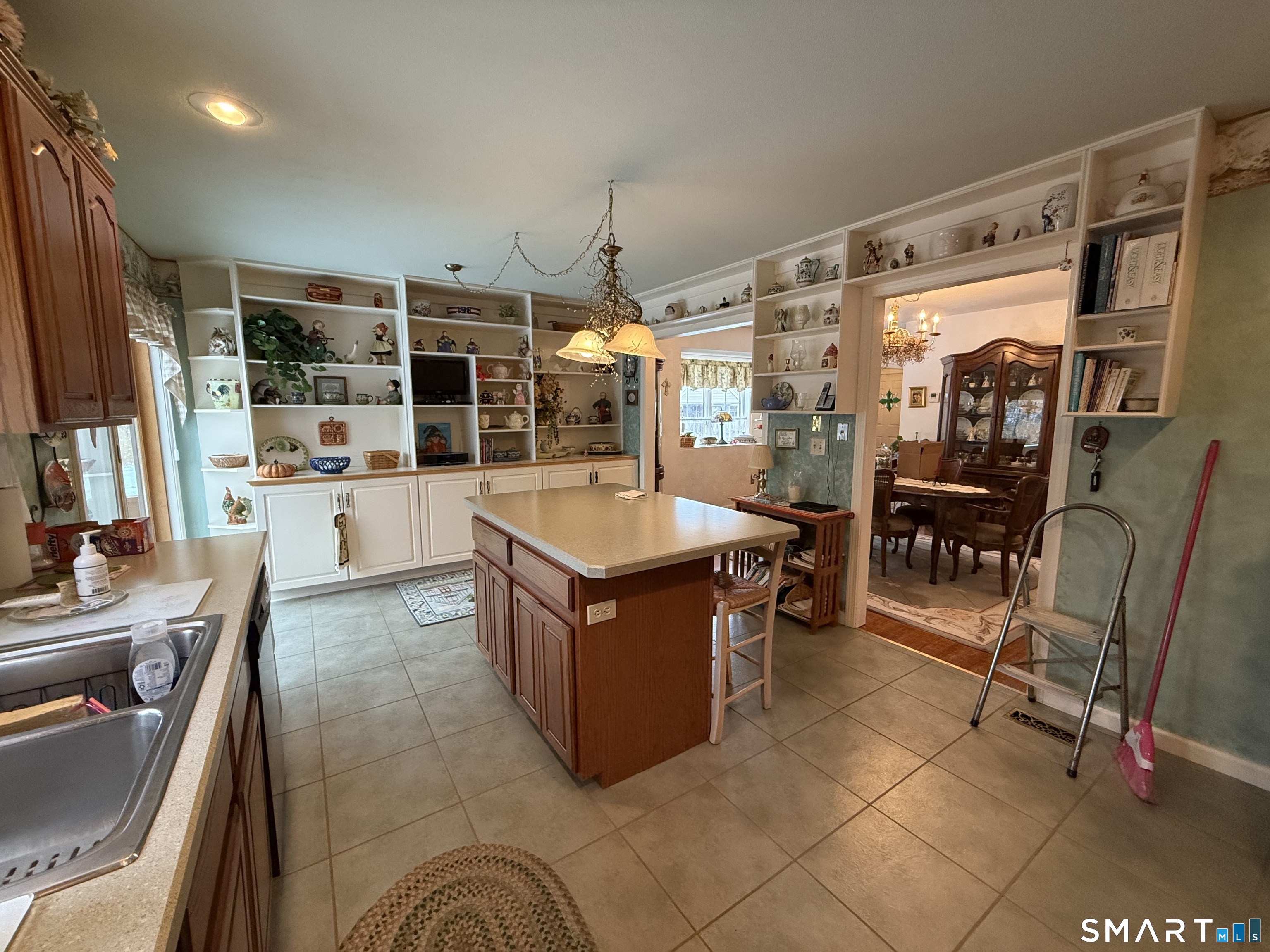 13 Quail Court Windsor Locks CT 06096