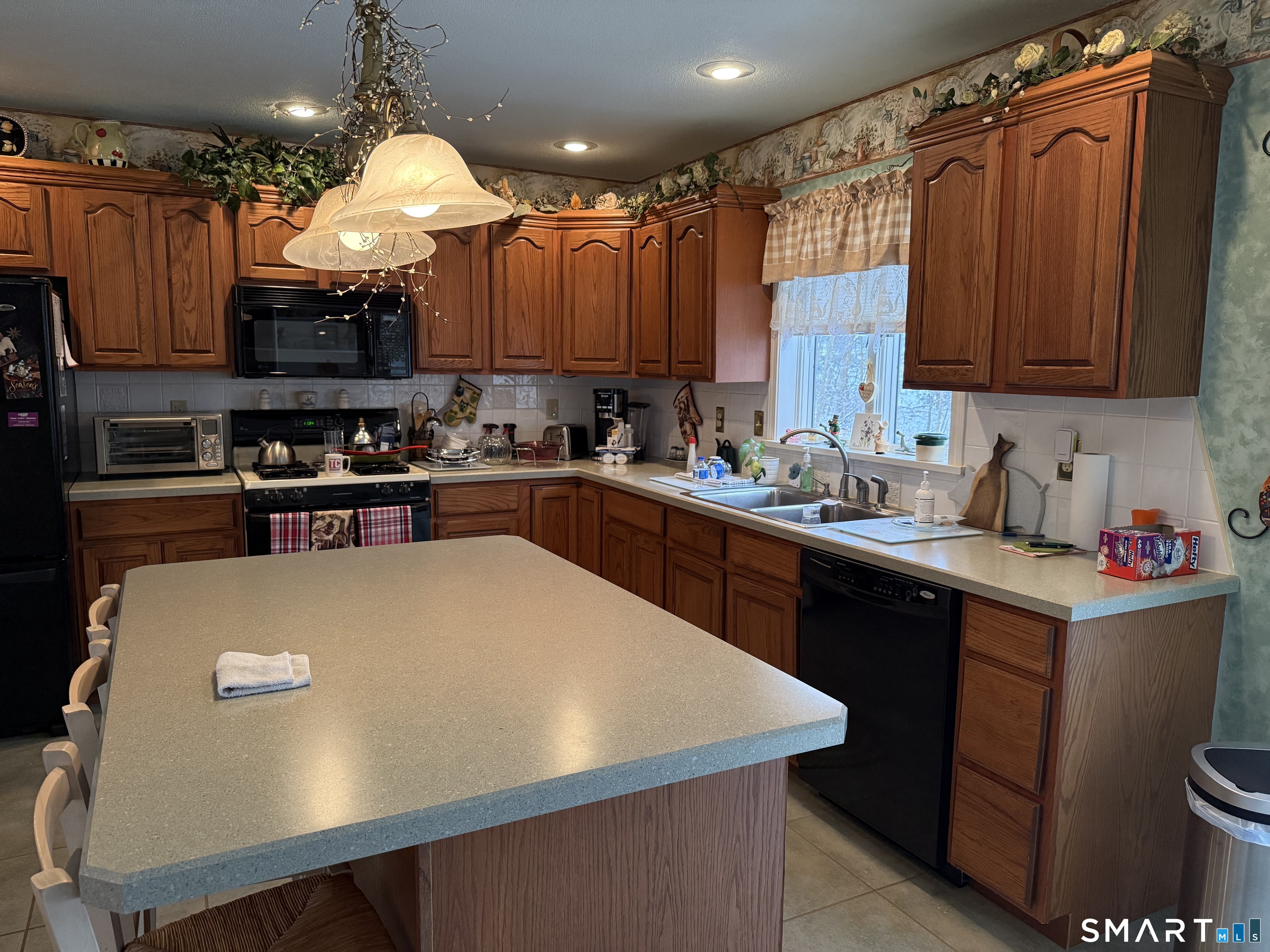 13 Quail Court Windsor Locks CT 06096