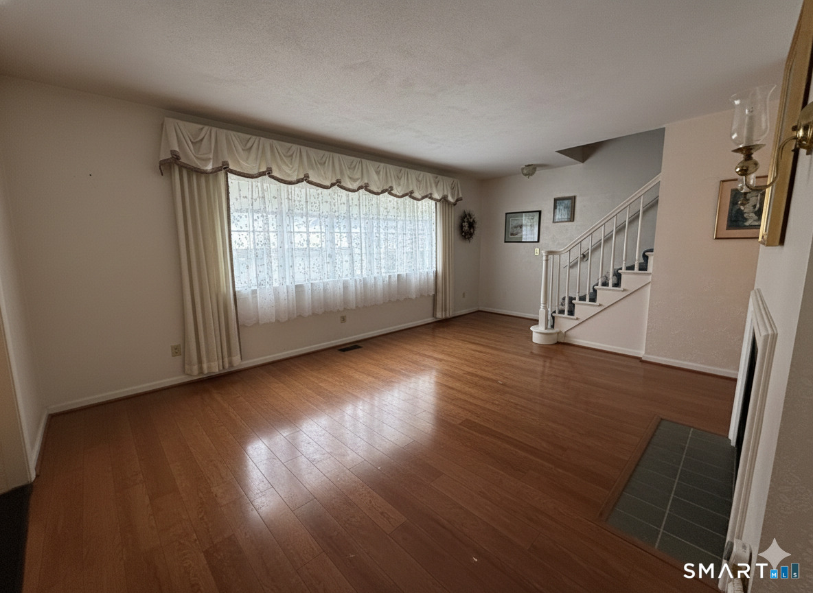 13 Quail Court Windsor Locks CT 06096