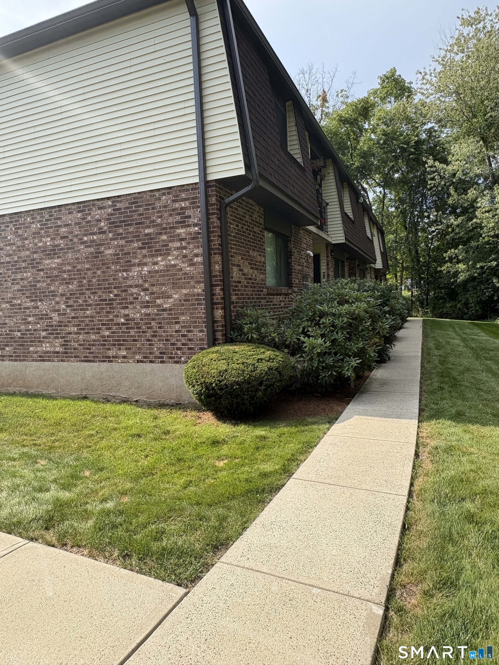 140 Thompson Street East Haven CT 06513