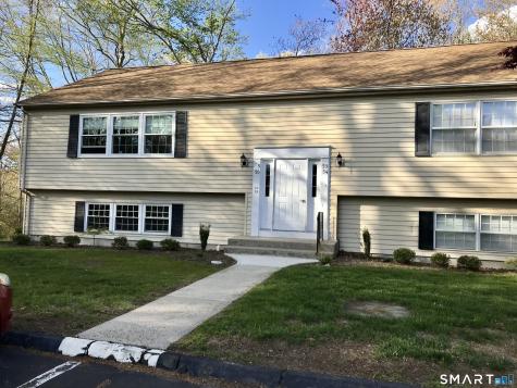 56 Founders Village Clinton CT 06413