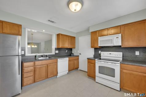 9 Memory Lane Newington CT 06111