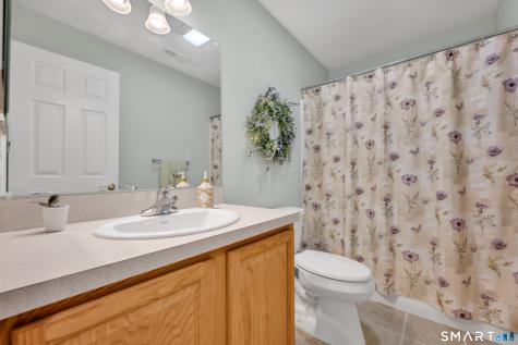 9 Memory Lane Newington CT 06111
