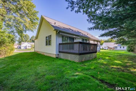 9 Memory Lane Newington CT 06111
