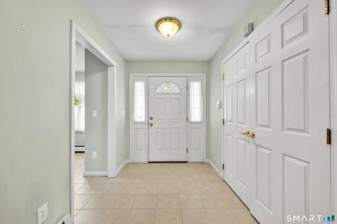 9 Memory Lane Newington CT 06111