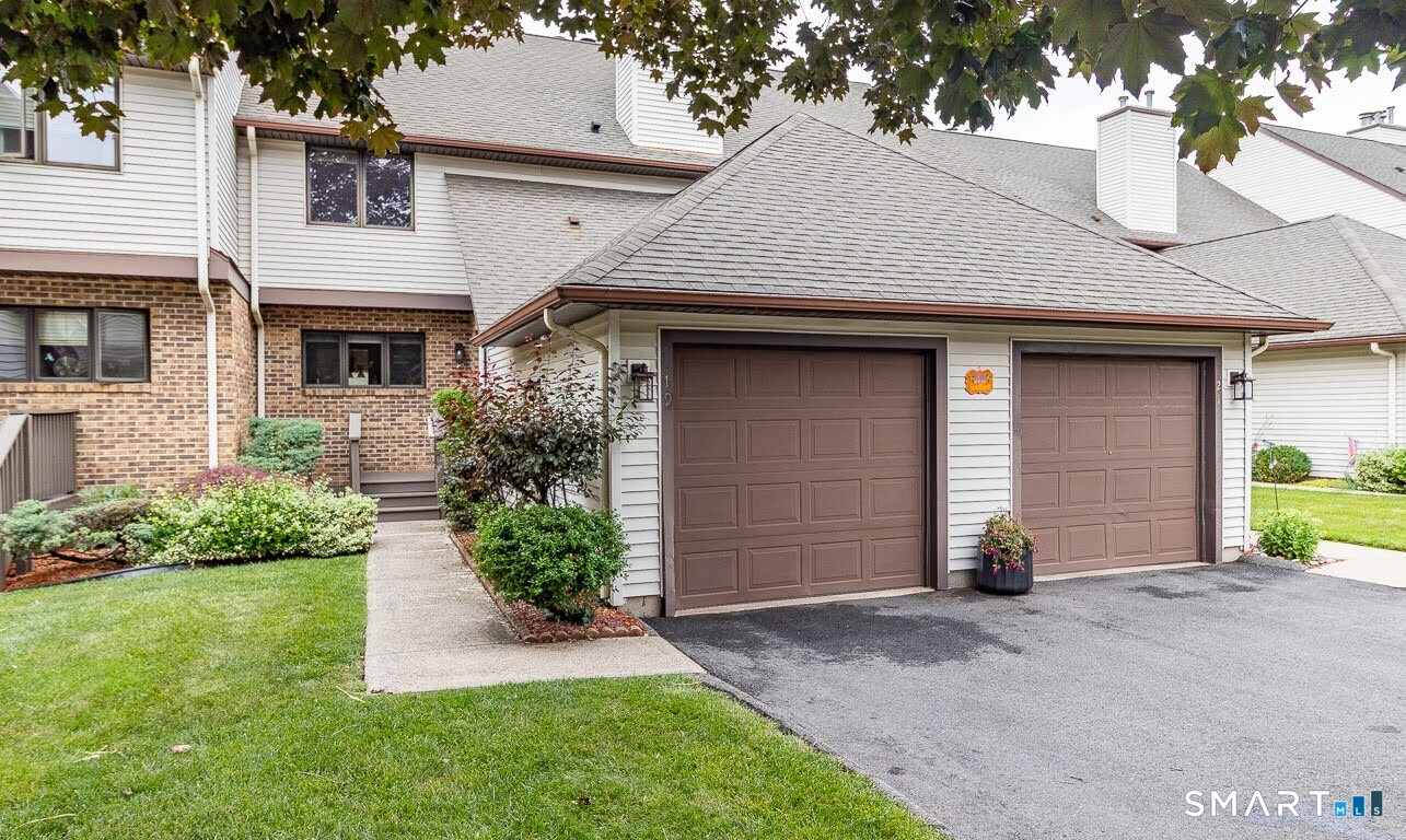 19 Steeplechase Drive Newington CT 06111