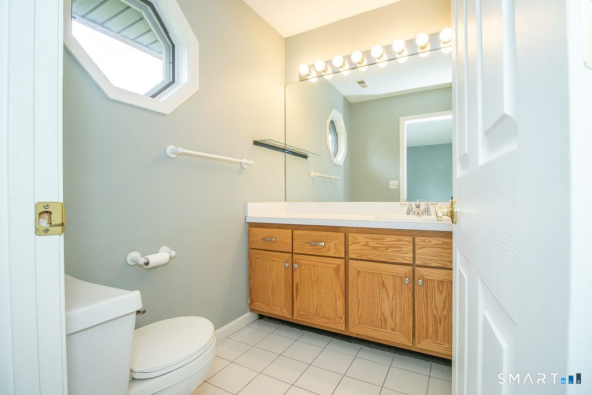 19 Steeplechase Drive Newington CT 06111