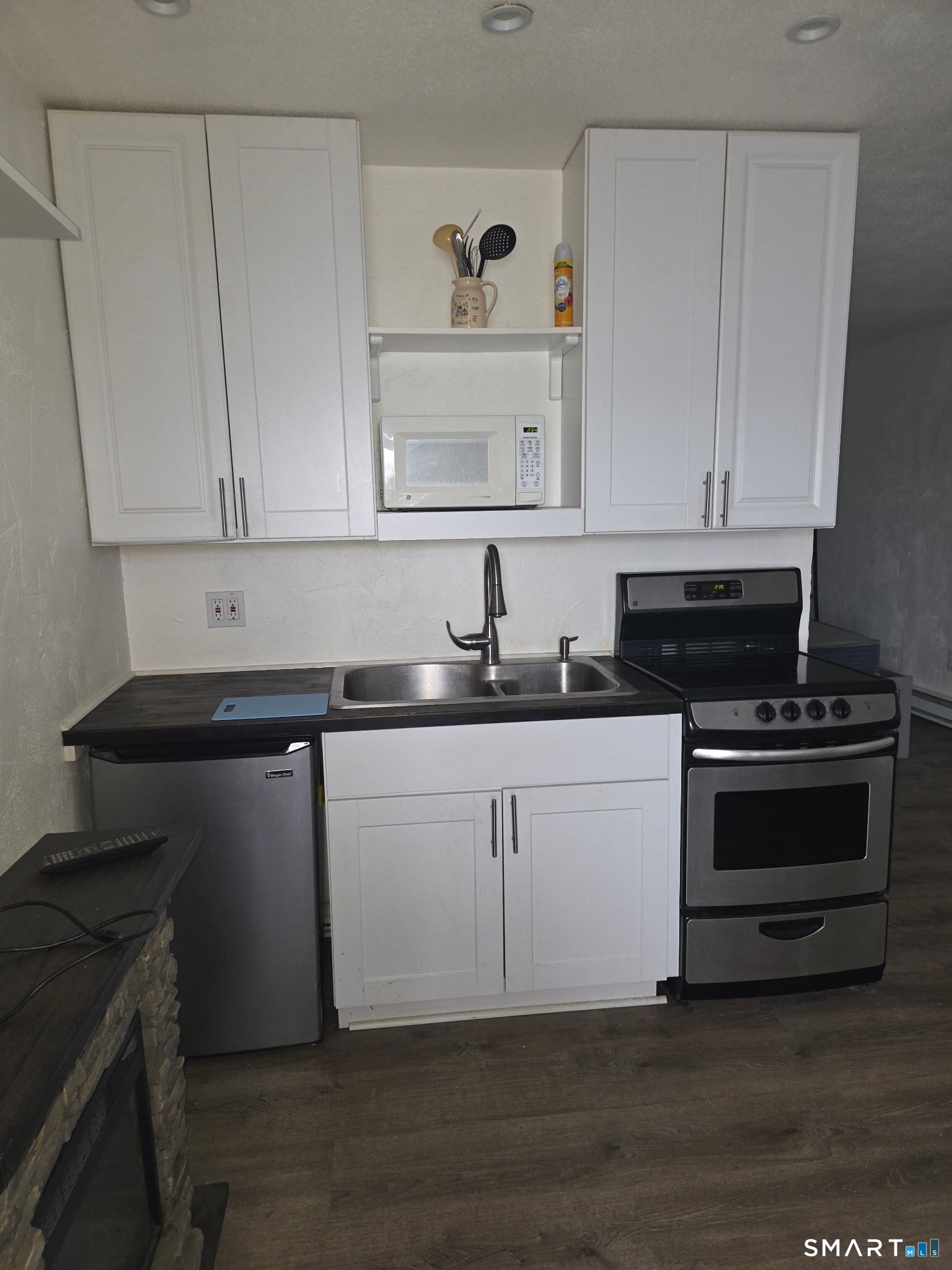 212-D Pequot Avenue New London CT 06320