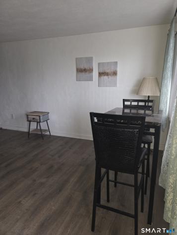 212-D Pequot Avenue New London CT 06320