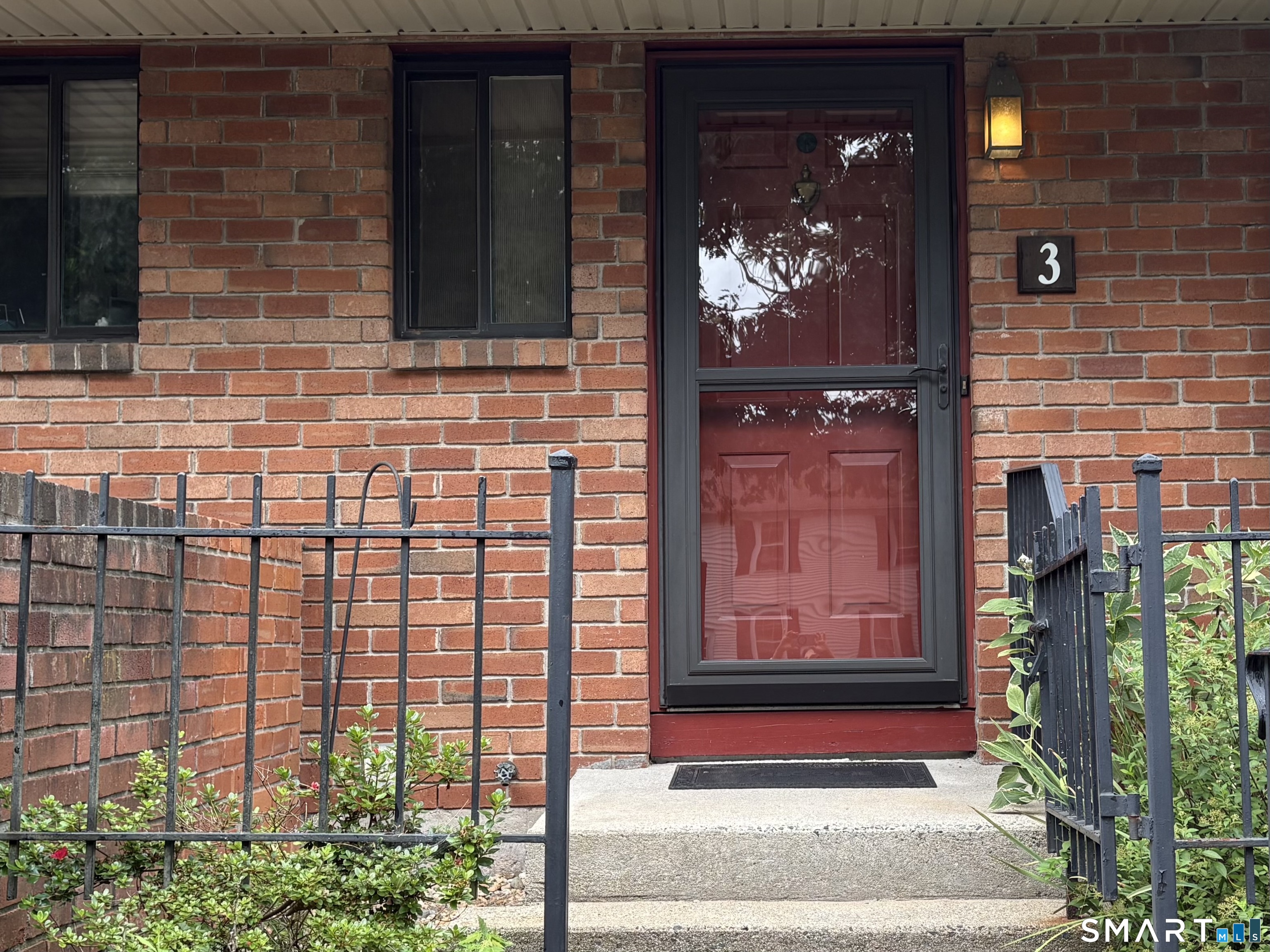 3 Danforth Lane West Hartford CT 06110