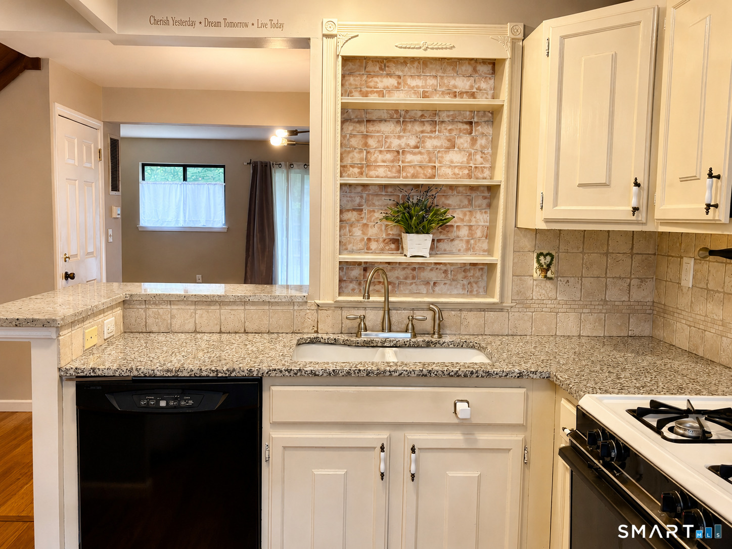 3 Danforth Lane West Hartford CT 06110