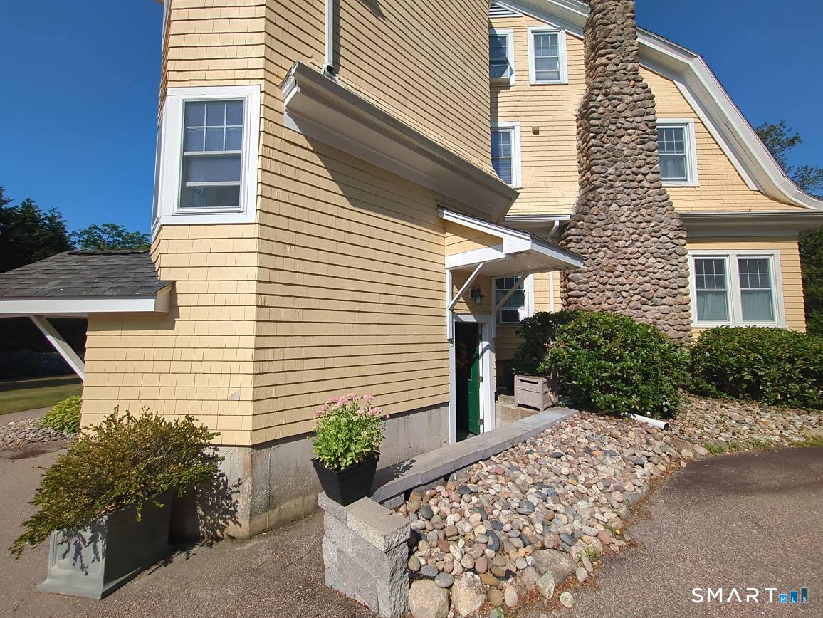 38 Lords Hill Road Stonington CT 06378
