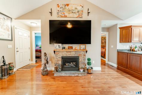 4 Bluebird Lane Killingly CT 06241