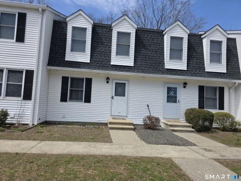 18 Colonial Village Shelton CT 06484