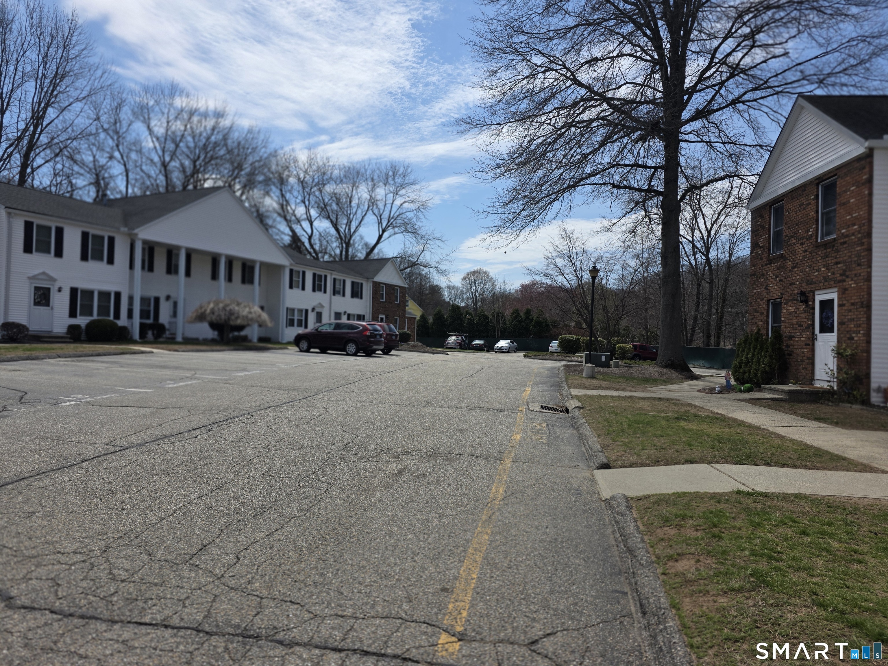 18 Colonial Village Shelton CT 06484